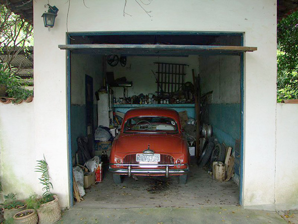 Dauphine garage