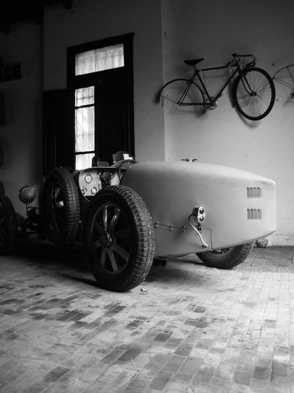 Bugatti  y bici