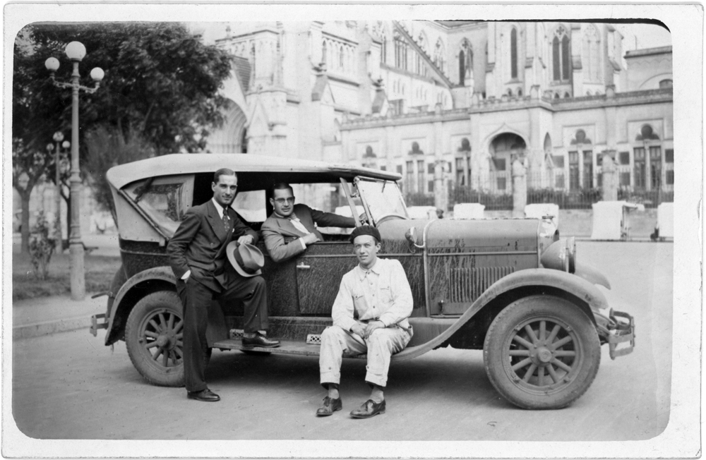 Phaeton en Lujan marzo 1932 con Enrique Queirolo y Roberto Briguolo