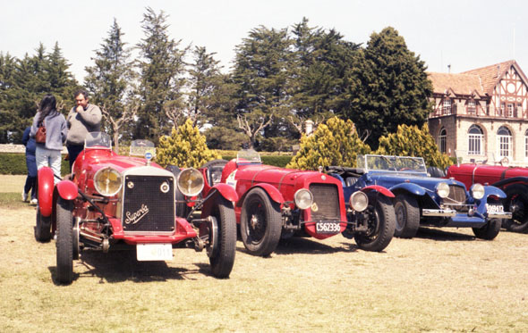 OM Rodríguez, Alfa Teddy Gómez, Antique Porretti