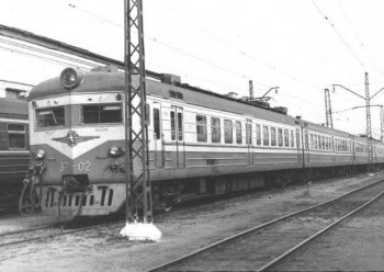 LA versiòn "TL" con caja de cuarta y sin aire...