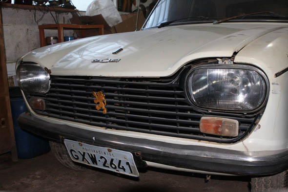 Peugeot 204 trompa