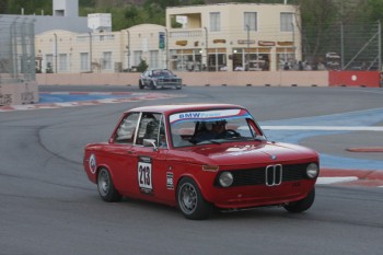 BMW 2002 chileno con parabrisas roto
