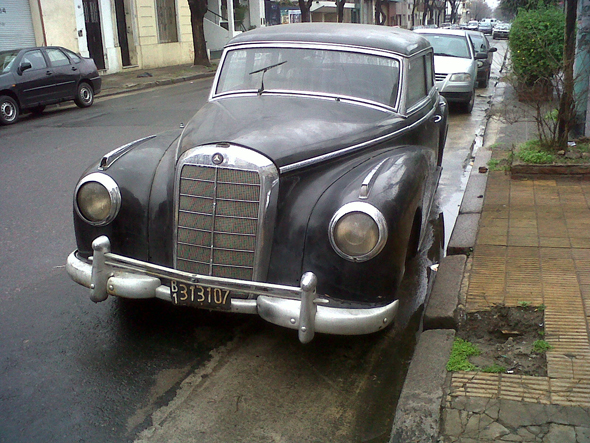 Mercedes frente