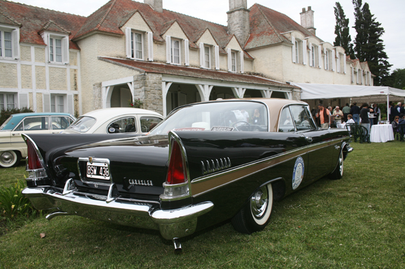 Chrysler en estancia