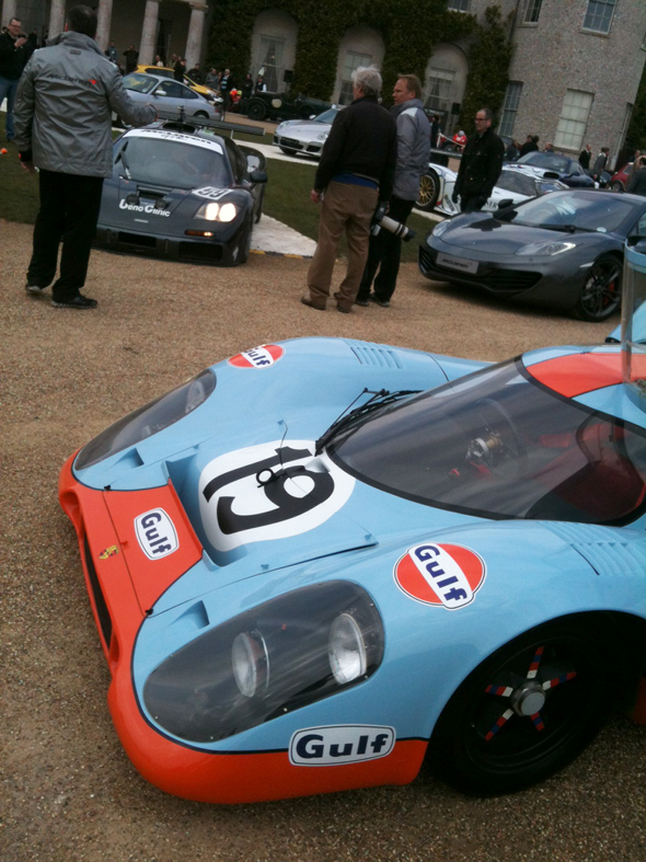 Porsche 917 y McLaren en Goodwood