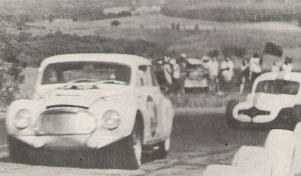 DKW Marinho y Panhard Flor de Campo