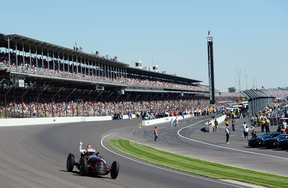 Maserati 8CTF "Boyle Edition" Runs Historic Lap In Commemoration Of Indianapolis 500 Two-Time Victory